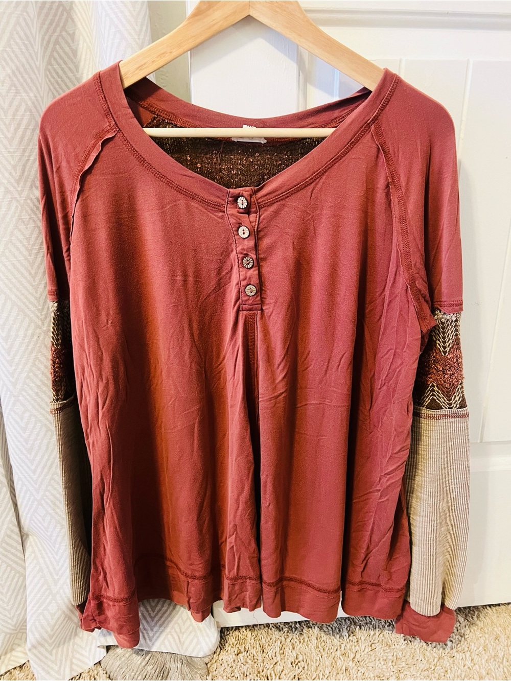POL Women's Long-Sleeve Henley Top in Rust with Contrast Sleeves